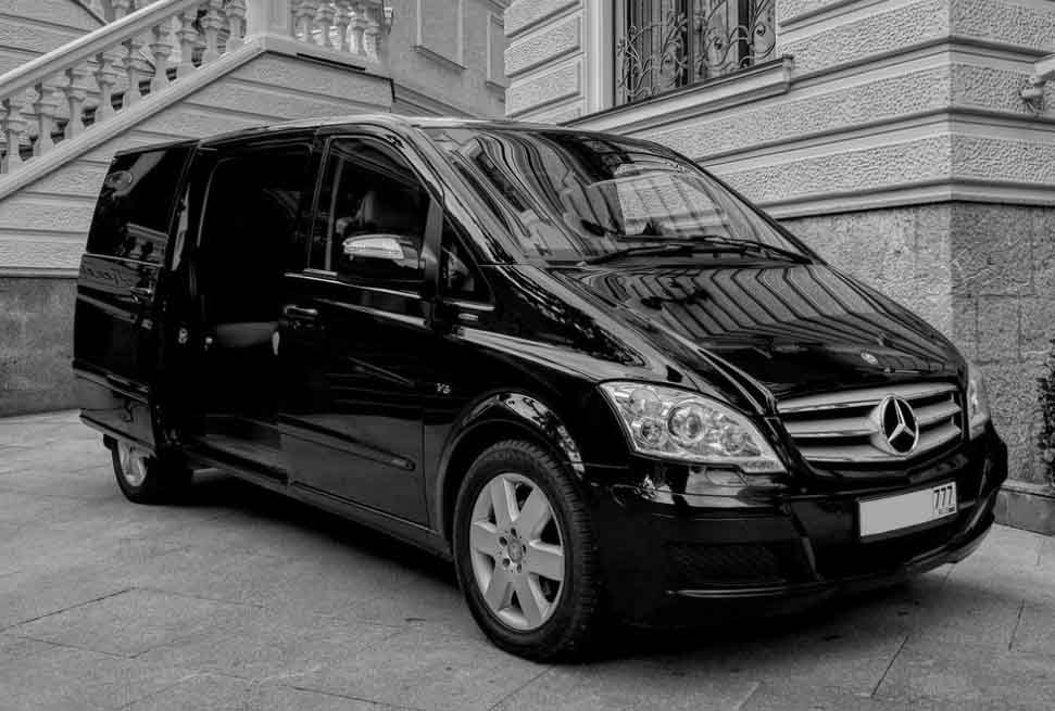 Minibus Hire Stockport Manchester